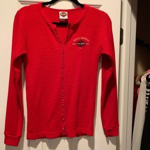 Gently worn Harley Davidson long sleeve top
Size M